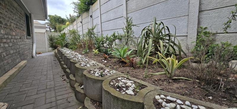 3 Bedroom Property for Sale in Reebok Western Cape